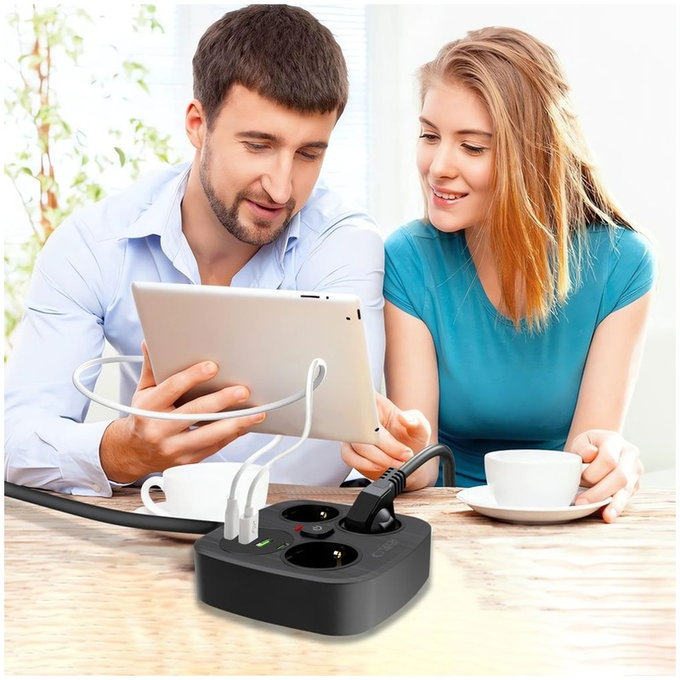 Mrežni punjač PCS3X4 Power Strip 2 USB & 2 USB-C & 3 Socket 200cm, crna, Tech-Protect