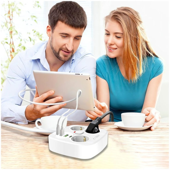 Mrežni punjač PCS3X4 Power Strip 2 USB & 2 USB-C & 3 Socket 200cm, bijela, Tech-Protect