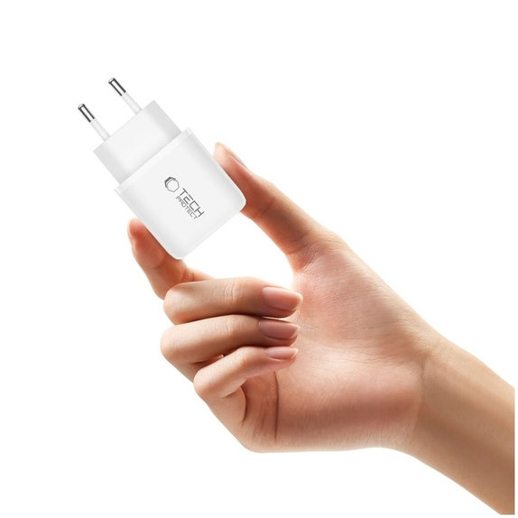 Mrežni punjač NCA20 2-PORT PD 20W / QC3.0 + Lightning Cable, bijela, Tech-Protect