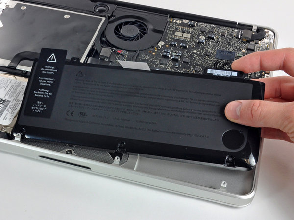 Battery removal and replacement on the MacBook Pro 13"