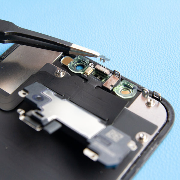 Uklanjanje poklopca svjetlosnog senzora