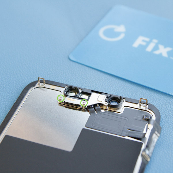 Uklonite poklopac sa sklopa zvučnik/senzor